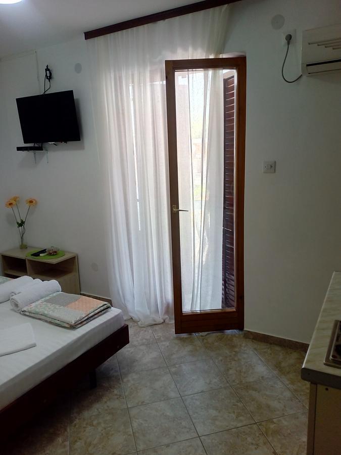 Apartments Skala Sutomore Exterior foto